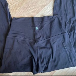 Lululemon Espresso aligns 25”